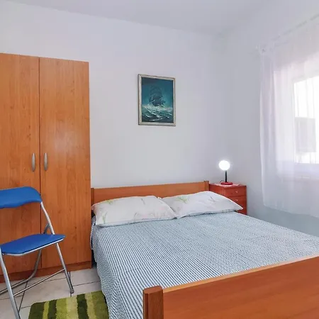 Two-bedroom In Apartamento Vir
