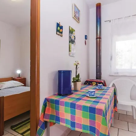 Apartamento Two-bedroom In Vir